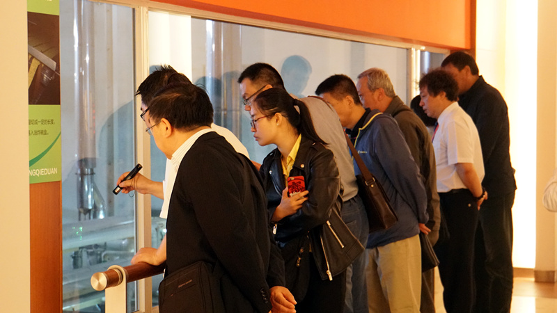 集团向导赴顶益食物、御品轩旅行学习