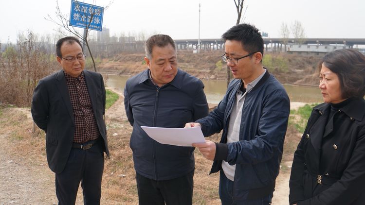 集团向导金辉赴泾阳工业基地就工业结构调解、、重点项目推进等举行事情调研